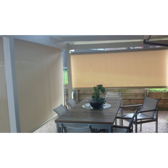 PRICE REDUCED! 1.6m Cream Heavy Duty Sunscreen Roller Blind